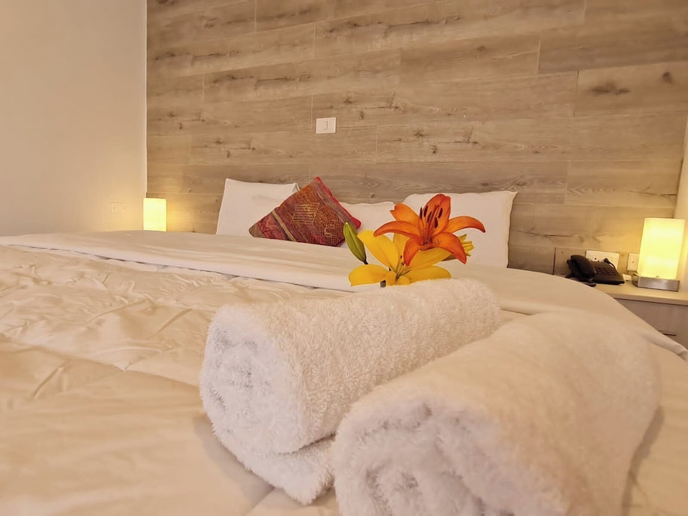 Basic Quadruple Room photo 3