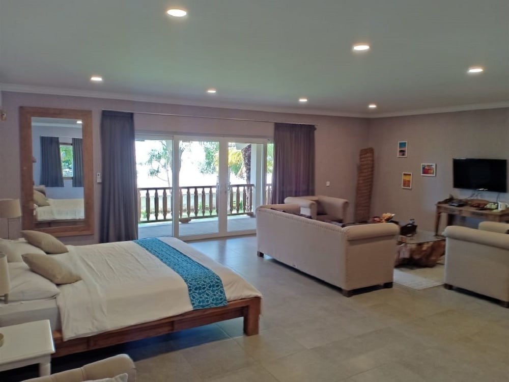 Studio with Sea View