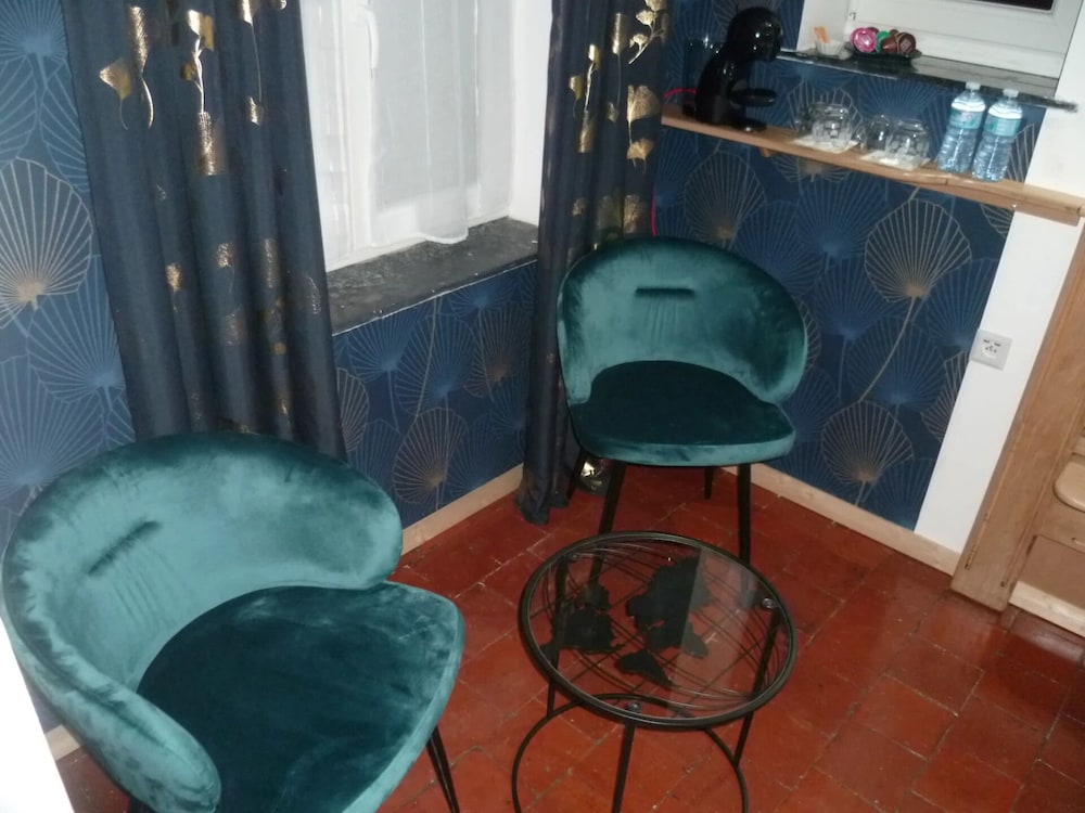 Standard Room photo 3