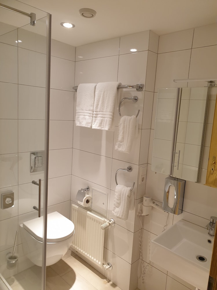Double Room Comfort, Modern with Balcony 1 Double bed photo 3