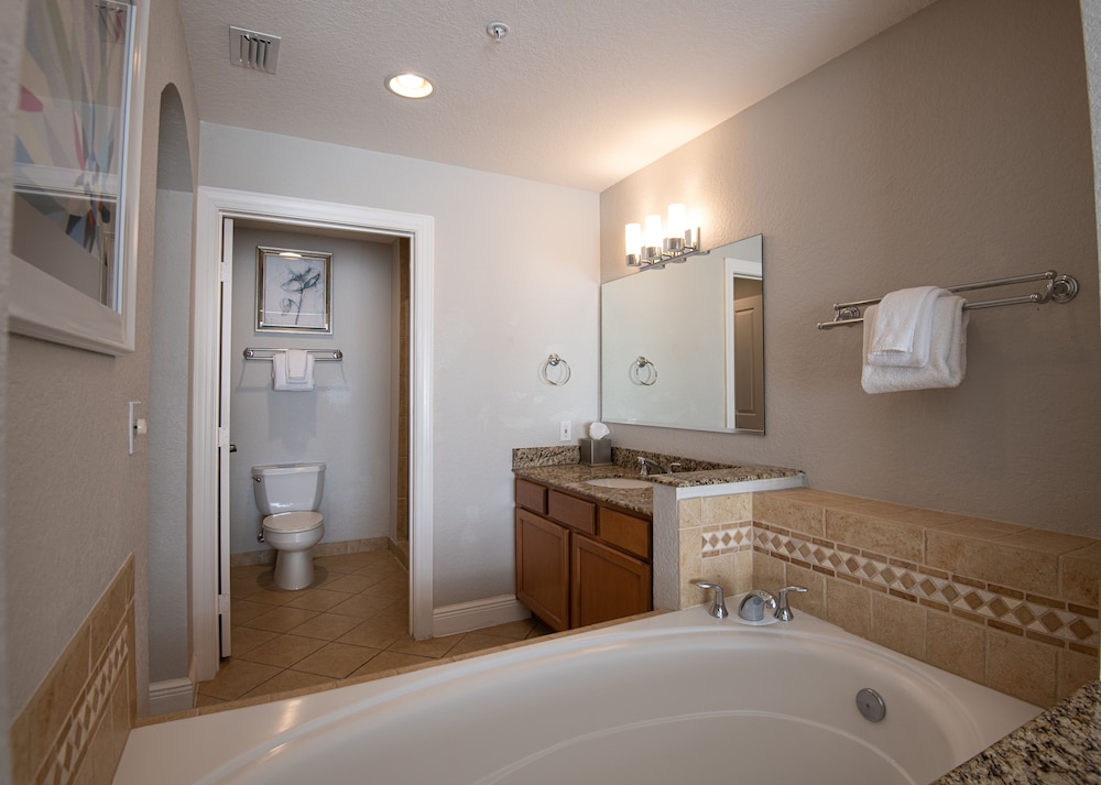 THREE BEDROOM VILLA - Photo 10