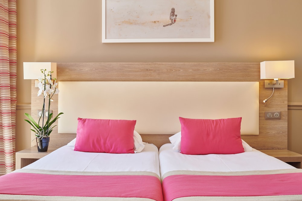Privilege Double Room, City View photo 1