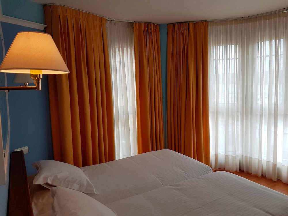 Double or Twin Room, Sea View - Photo 7