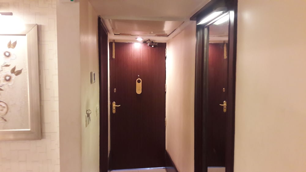Deluxe Room - Photo 2