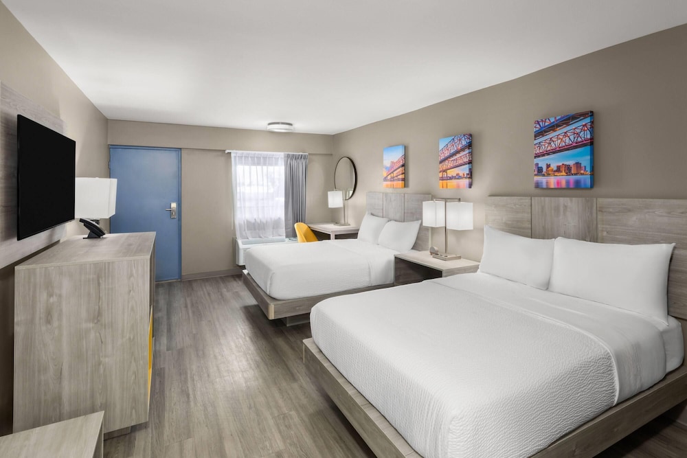 Room, 2 Double Beds, Smoking - Photo 1