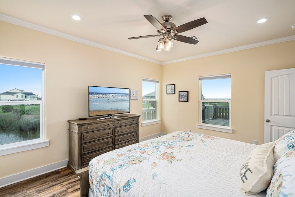 House, 3 Bedrooms photo 2