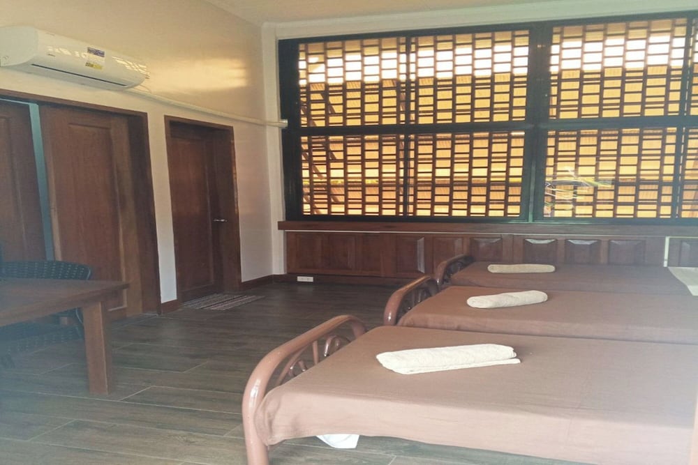 Exclusive Triple Room photo 2