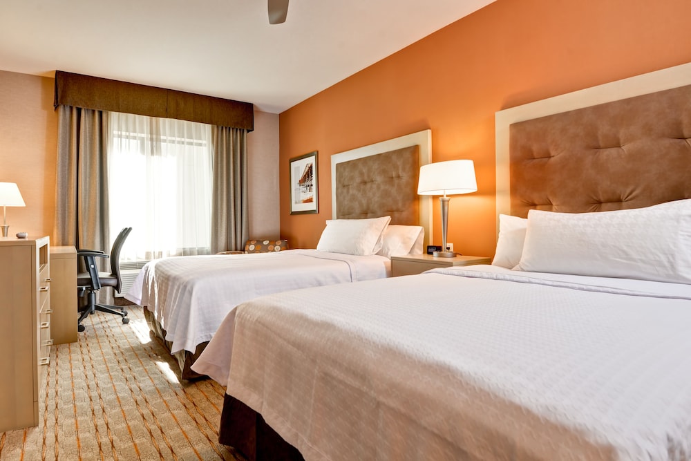 1 Bedroom, 2 Queen Beds/Sofa Sleeper photo 2