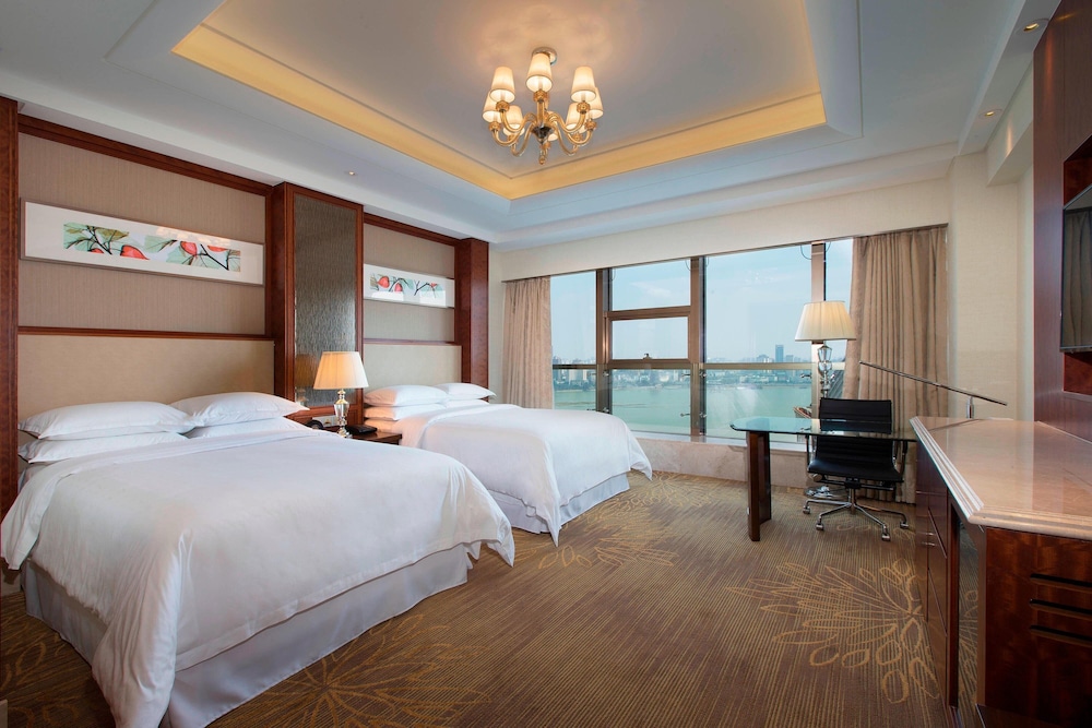 Room, 2 Double Beds, River View photo 1