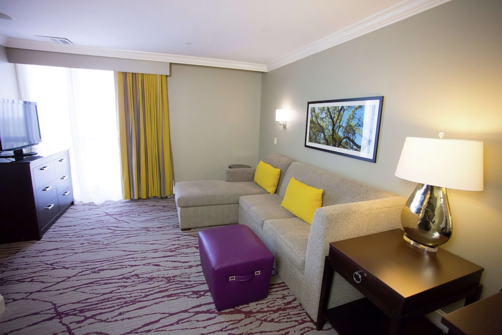 Room, 1 King Bed with Sofa bed, City View - Photo 5