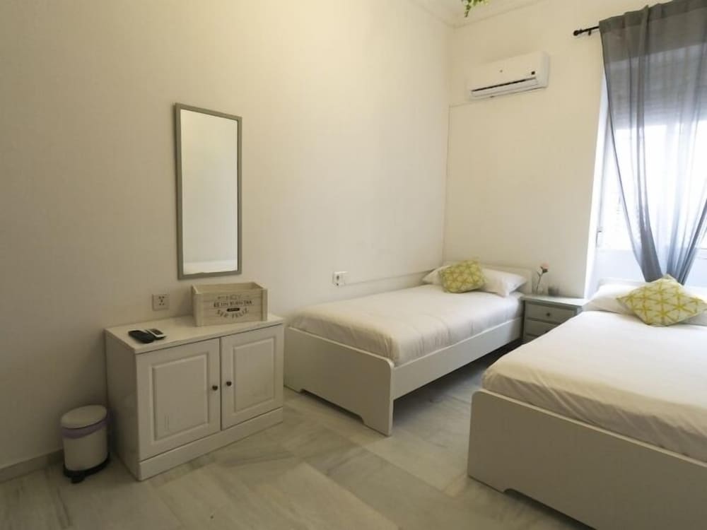 Habitación Doble, Baño Compartido (2)