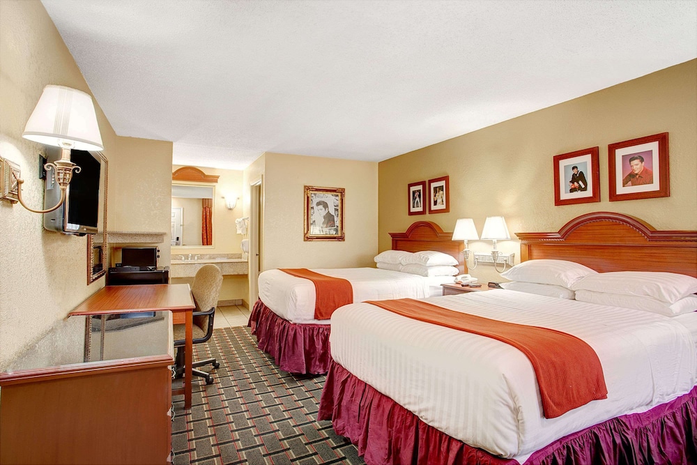 Double Room, 2 Double Beds - Photo 2