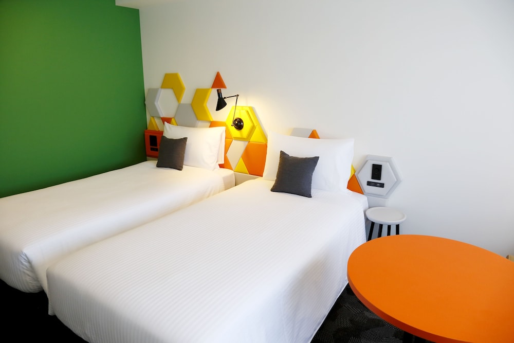 Standard Room, 2 Twin Beds photo 2