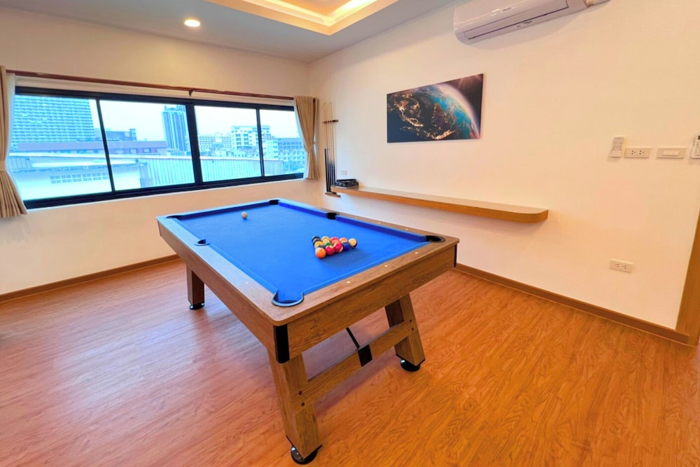 Family Penthouse - Photo 2