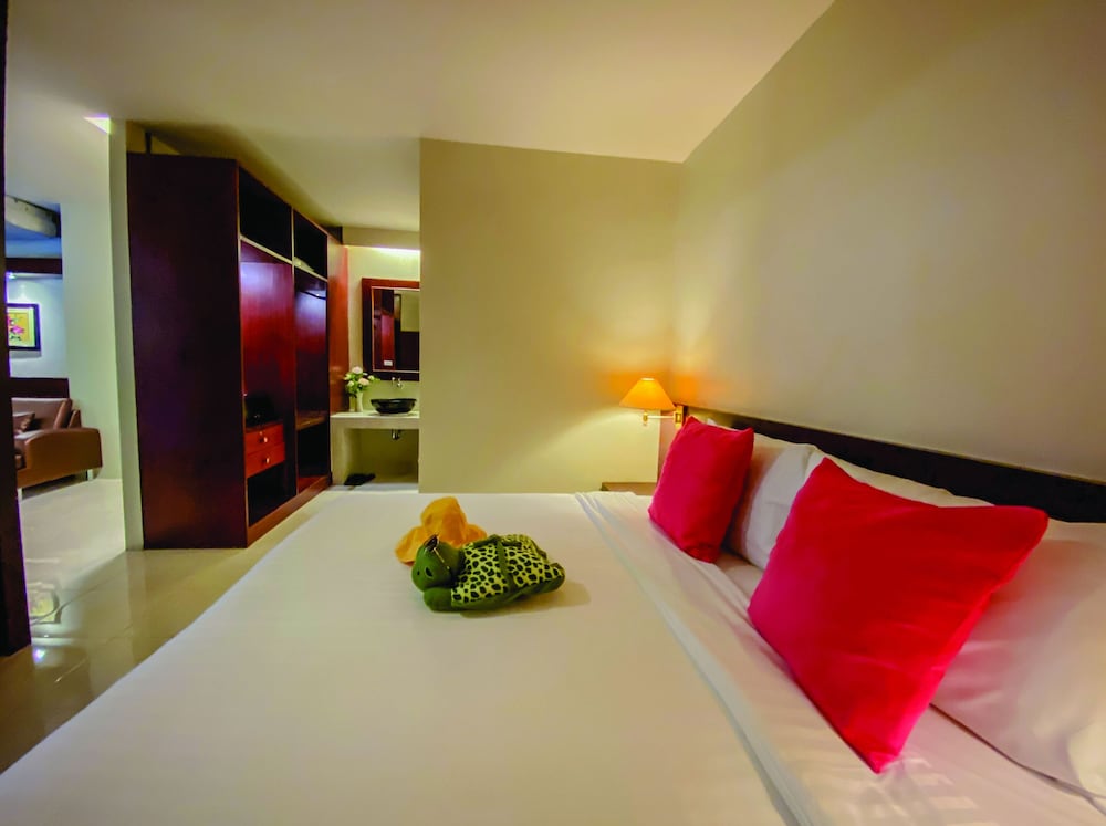 Sino Suite - Photo 10