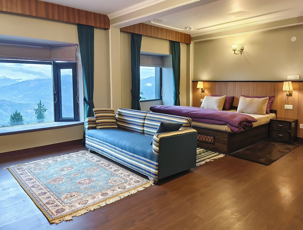 Premium Quadruple Room, Mountain View photo 1