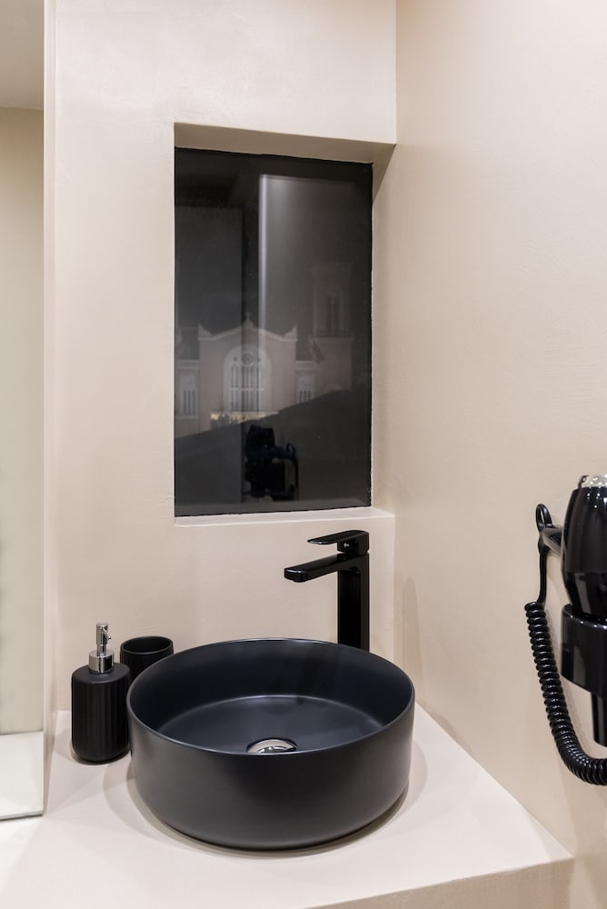 Deluxe Double Room, City View photo 3