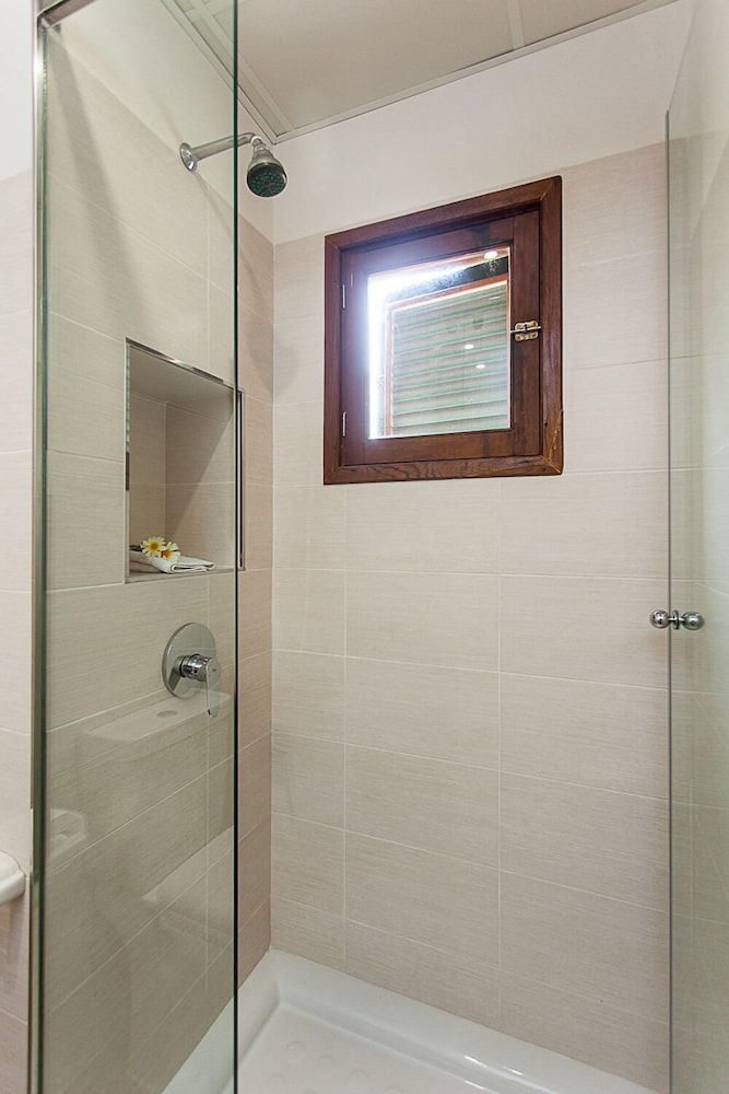 Double Room thumbnail 6