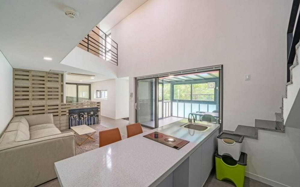 Room (Room 101 (private heated pool Duplex))