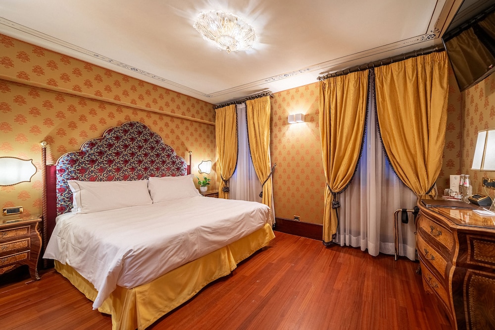 Classic Double or Twin Room photo 2