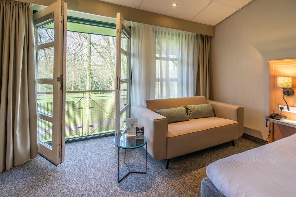 Superior Double or Twin Room photo 2