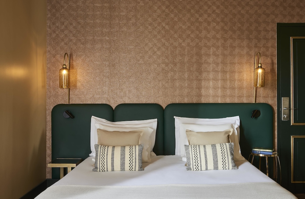 Deluxe Double Room - Photo 1