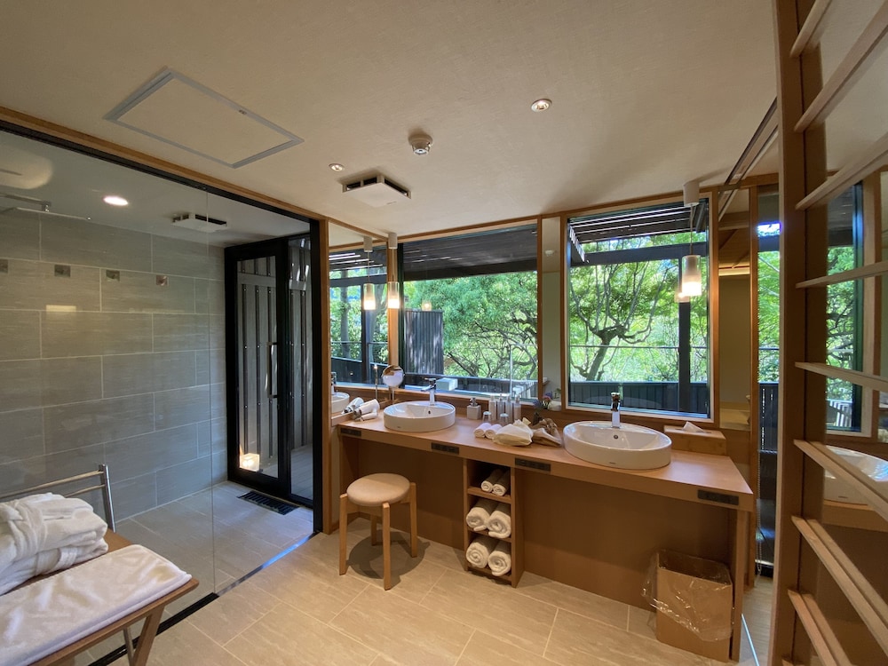 Japanese-Style Room "MIYAKO" with Open Air Bath, Non Smoking photo 3
