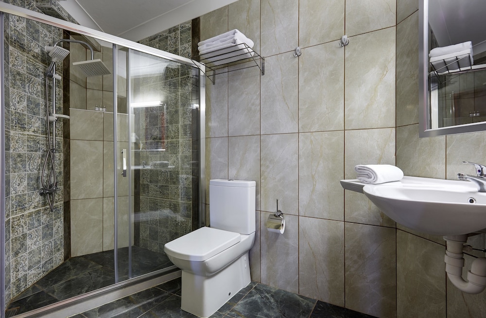 Standard Room - Photo 12