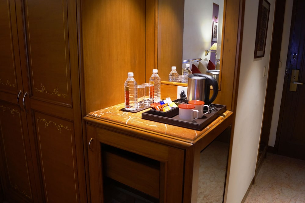 Executive Room - Photo 7
