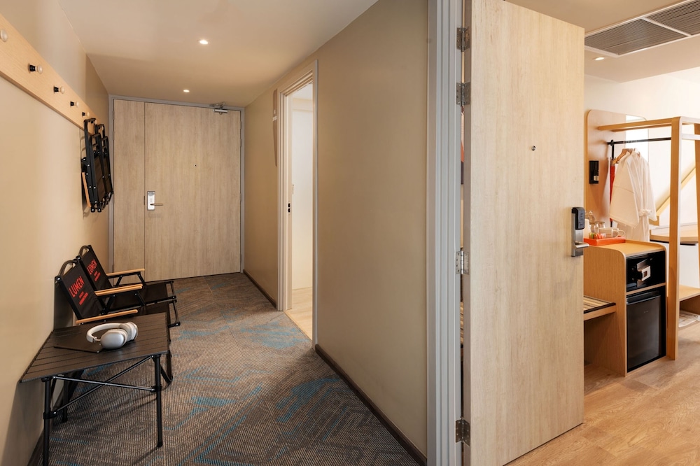 Firefly 2 Bedroom Deluxe photo 3
