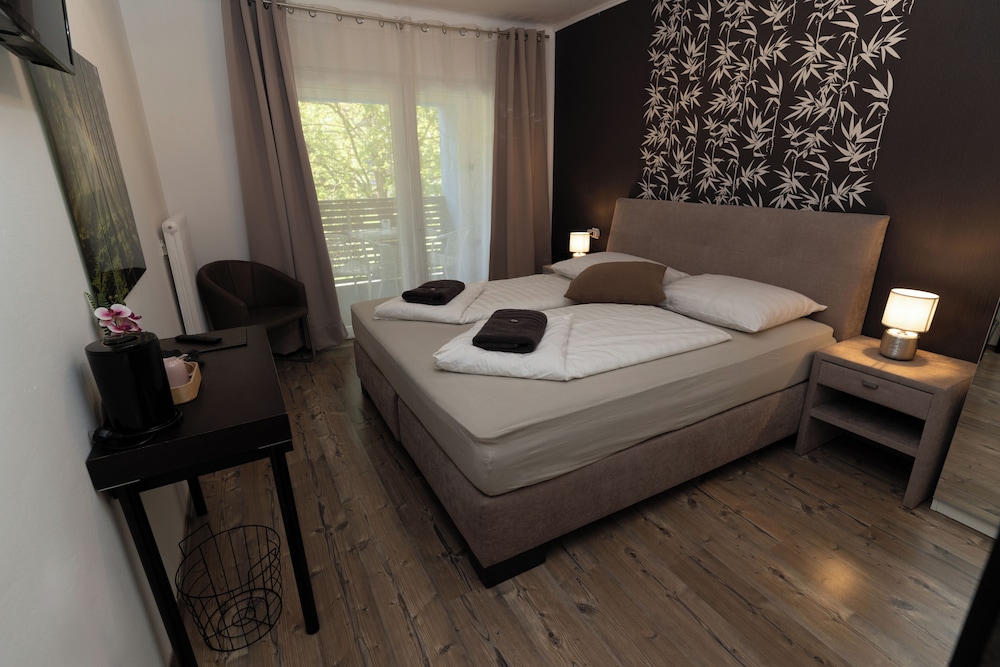 Standard Double Room, Mountain View