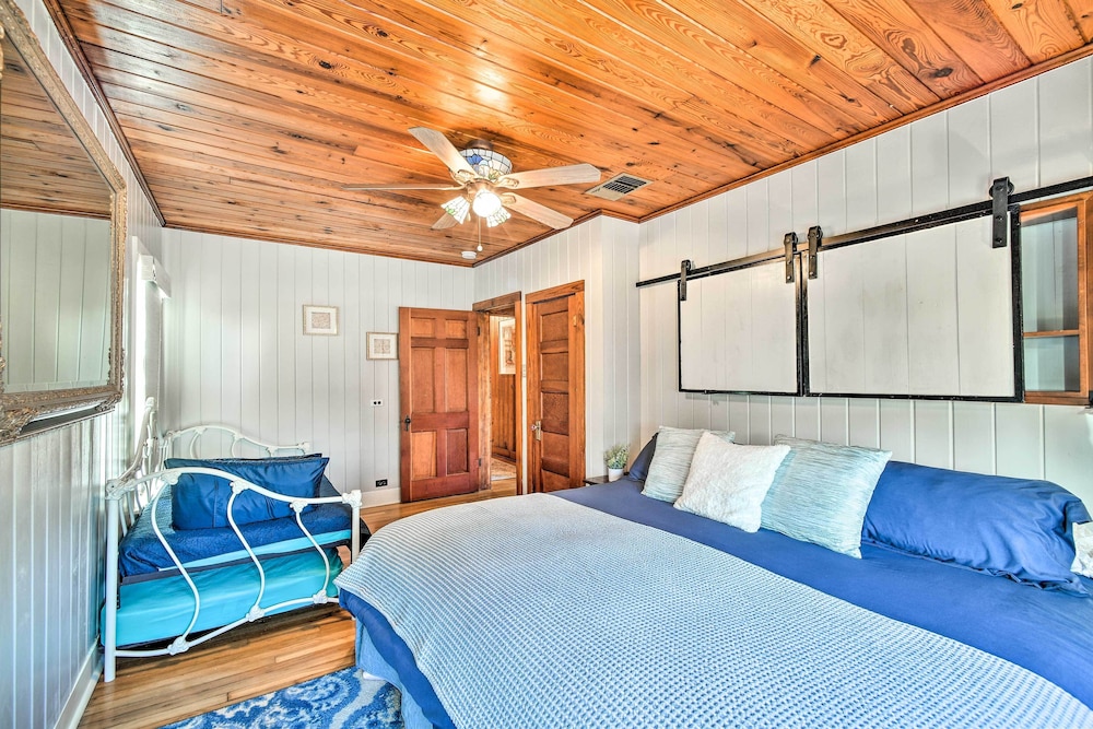 House (4 Bedrooms) photo 2