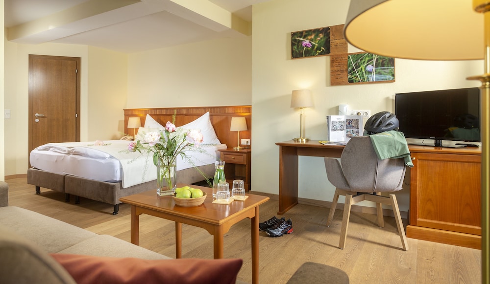 Superior Double Room, Balcony (Enzian) photo 1