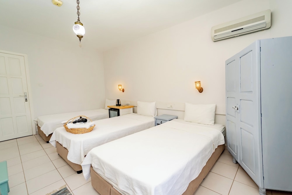 Standard Triple Room photo 1