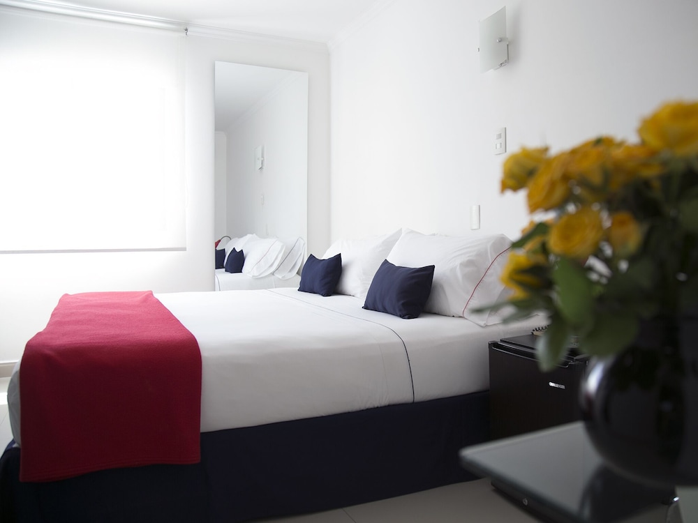 Standard Double or Twin Room, Courtyard View photo 1