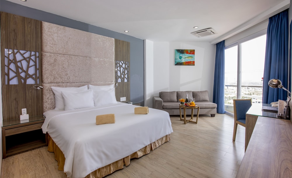 Family Room, 2 Bedrooms, Balcony, Sea View photo 2