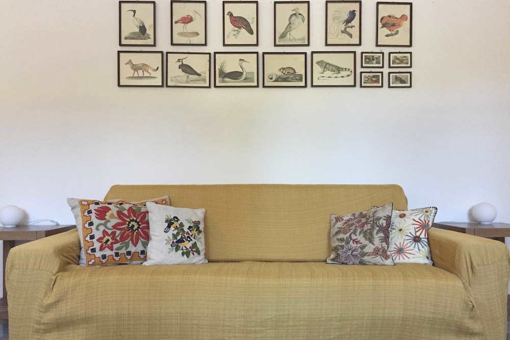 Triple Room, 1 Queen Bed With Sofa Bed photo 1