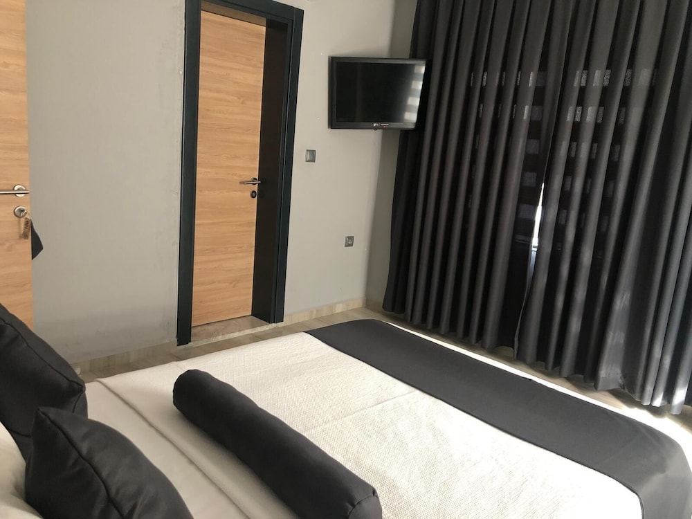 Standard Double Room - Photo 2