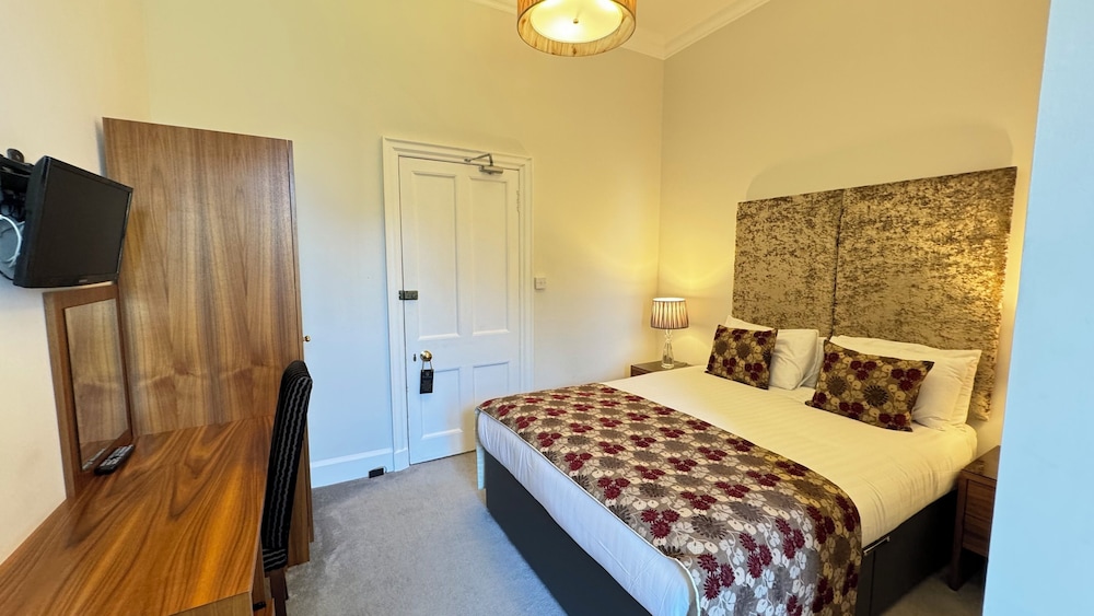 Double Room (Viewfield) photo 1