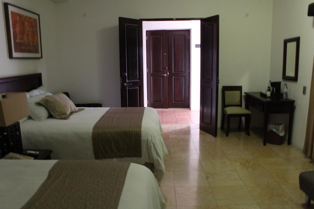 Family Suite, 2 Double Beds photo 3
