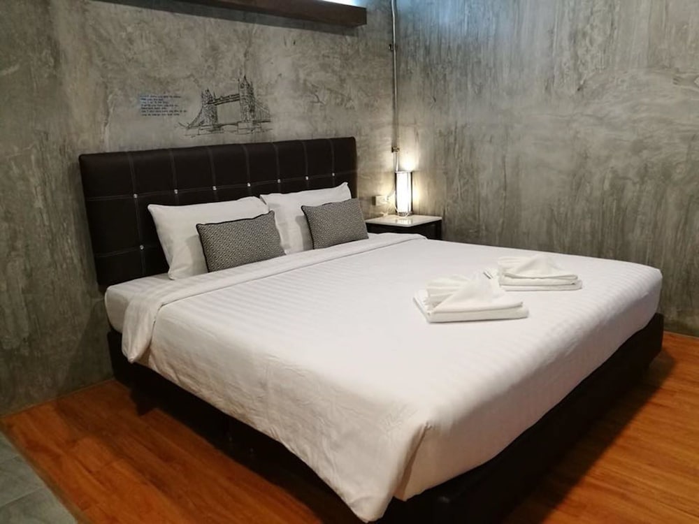 Deluxe Bungalow