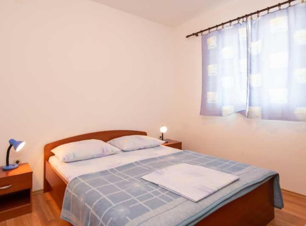 Apartment (Two Bedroom Apartment with Terrace an) photo 2