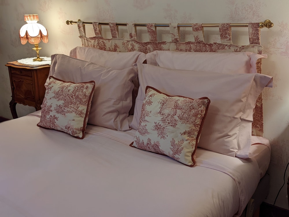 Romantic Double Room photo 3