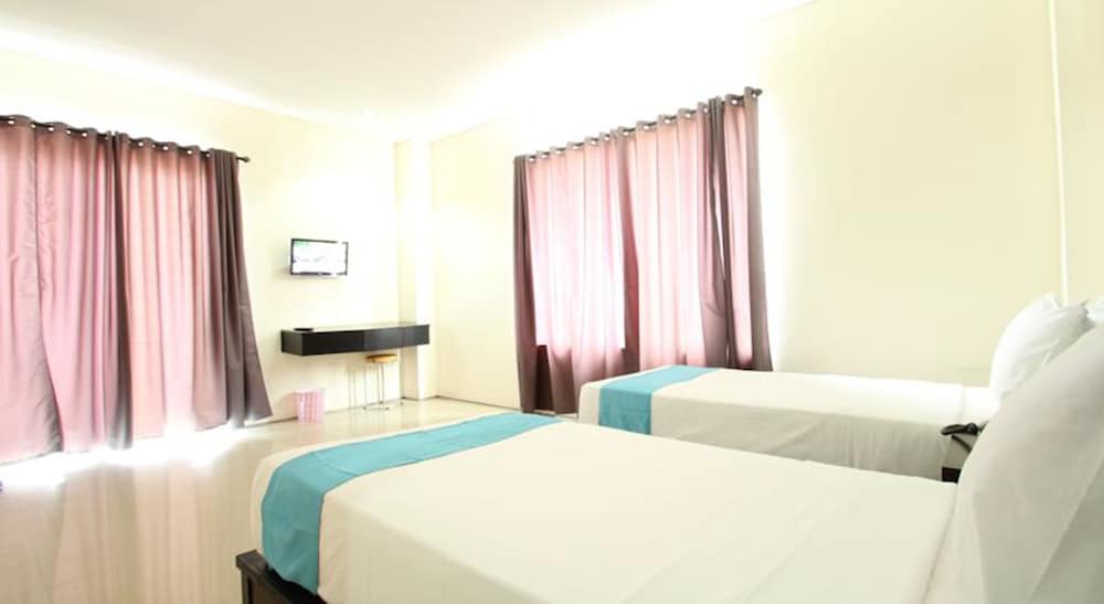 Deluxe Room, Breakfast Included photo 2