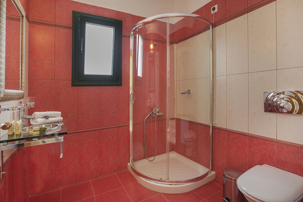 Standard Double Room - Photo 4
