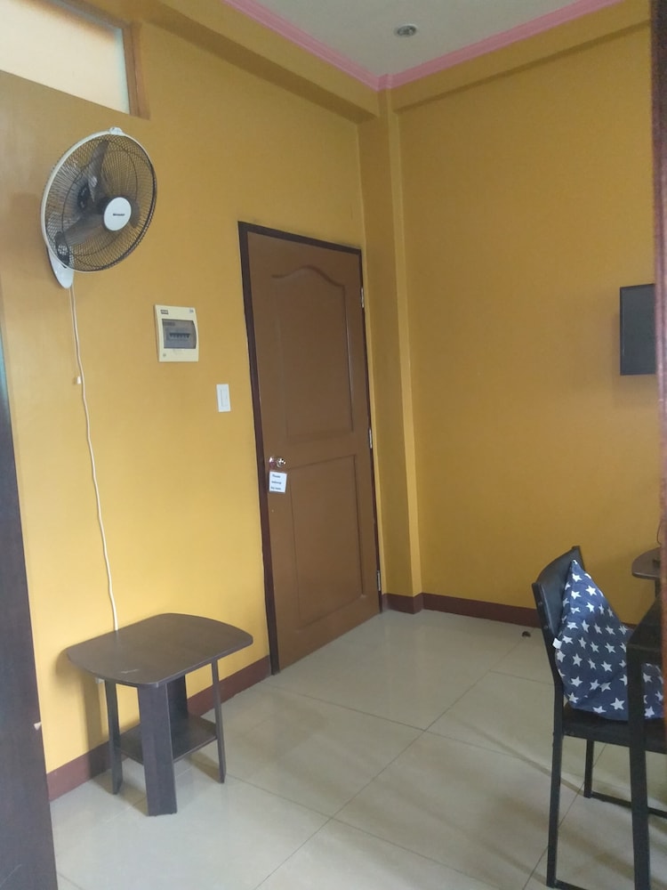 Deluxe Apartment, 1 Bedroom, Private Bathroom photo 3