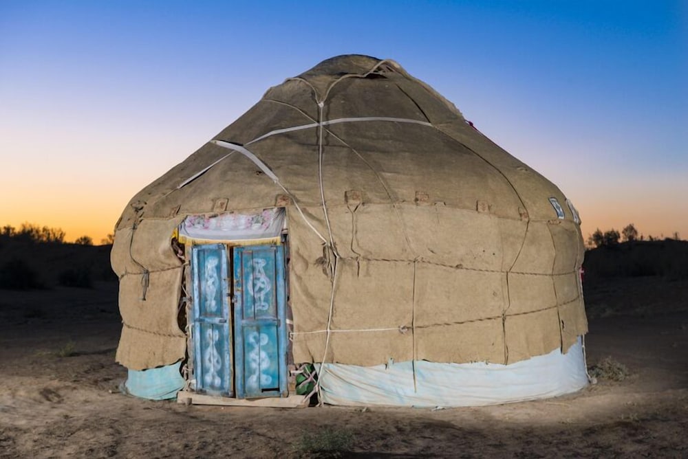 Signature Tent (Yurt) photo 3