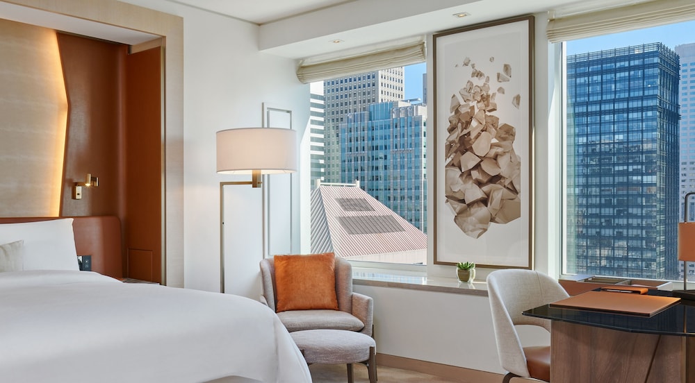 Grand Room, 1 King Bed, City View - Photo 3