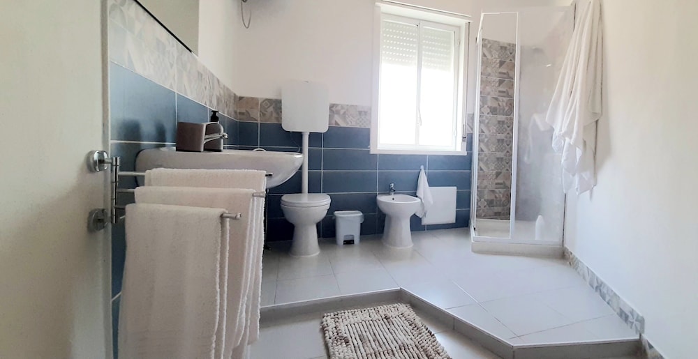 Apartment, Partial Sea View