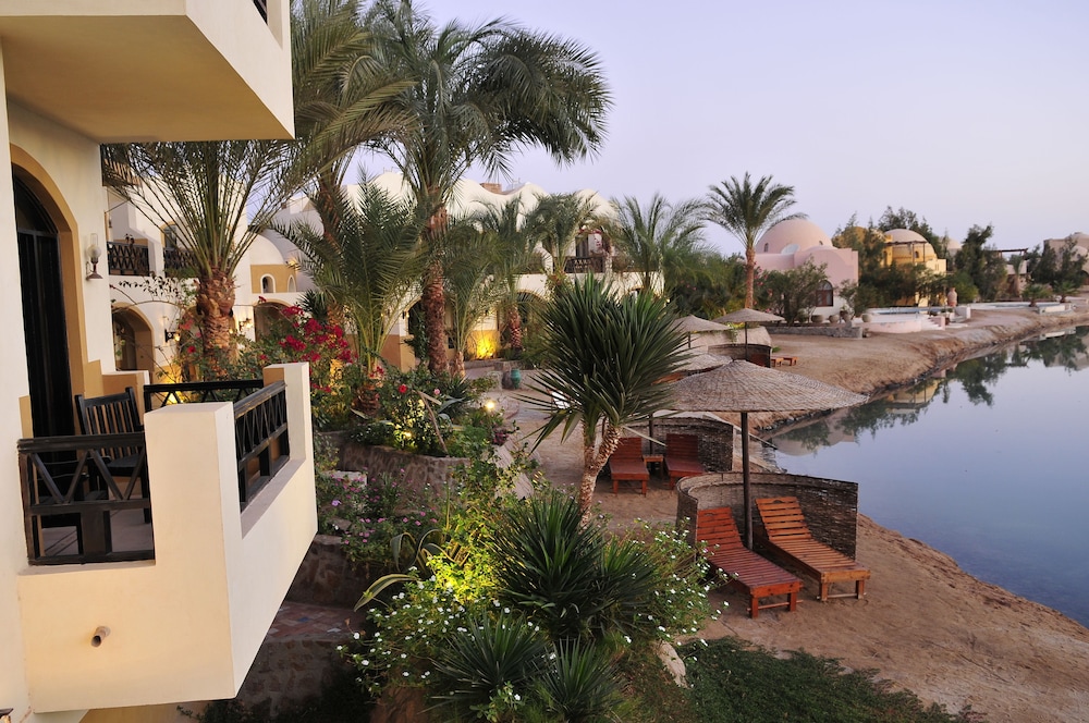 Lagoon Room View photo 3